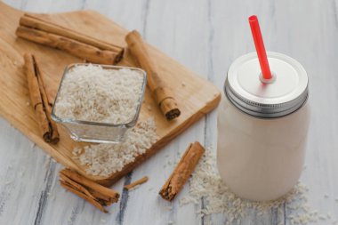 Horchata pirinç ve tarçın ile Meksika, Meksika içki yapılan bir içki olduğunu