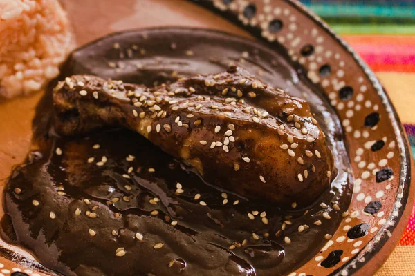 Mole Poblano Con Pollo Comida Mexicana Puebla México —  Fotos de Stock