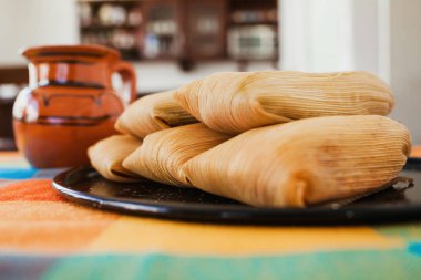 Tamales mexicanos, Meksika dolmasıyla, Meksika baharatlı yiyecek