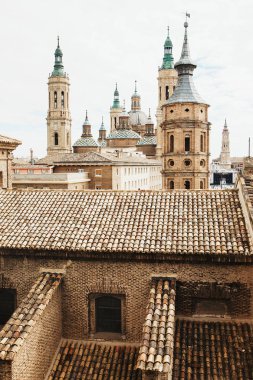 Zaragoza Sütunu'nun Hanımının Katedral Bazilikası