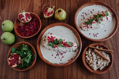 Chiles en Nogada ve malzemeler, Puebla Meksika Şili Poblano geleneksel Meksika Gıda
