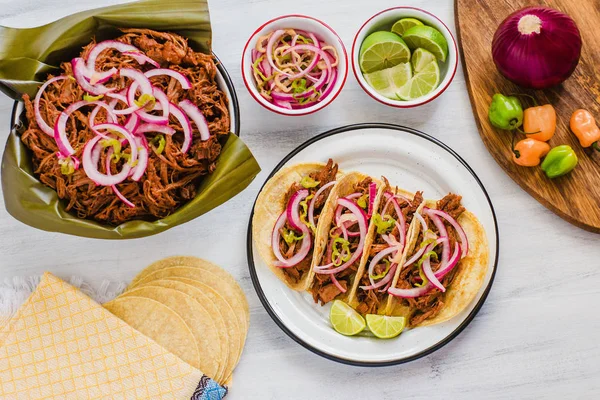 Cochinita Pibil, tacos mexicanos Cozinha maia de Yucatán México — Fotografia de Stock