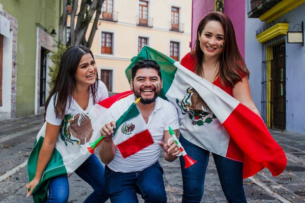 Mexikanska Folket Med Flagga Mexikanska Självständighetsdagen Mexiko — Stockfoto