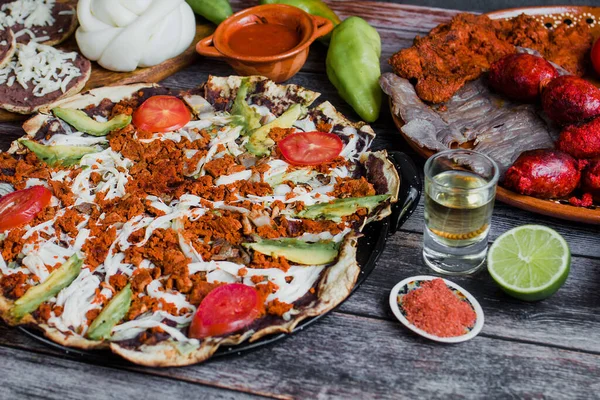 Tlayuda Mexican Traditional Food Oaxaca Messico — Foto Stock