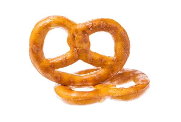 Välsmakande salt pretzels isolerad på vit bakgrund — Stockfoto