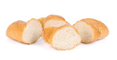 Beyaz arkaplanda izole edilmiş ekmek dilimleri