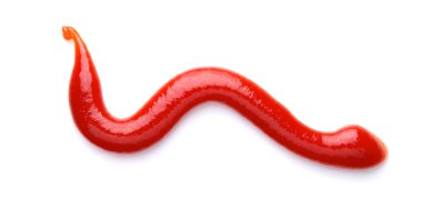 Beyaz arkaplanda izole edilmiş kırmızı ketçap domates sosu