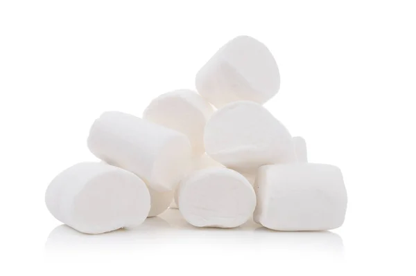 Groep Witte Marshmallows Geïsoleerd Witte Achtergrond — Stockfoto