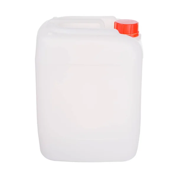 Beyaz arkaplanda izole edilmiş plastik bidon