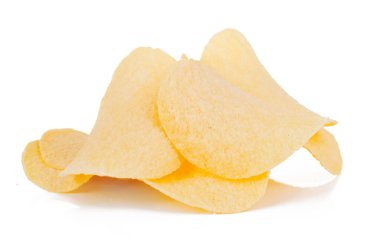 Patates cipsi beyaz arkaplanda izole