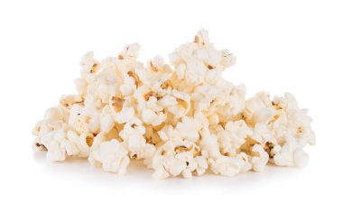 Beyaz arkaplanda patlamış mısır izole edildi