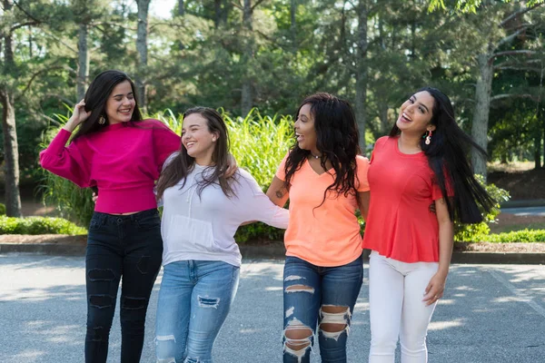 Group Young Female Friends Spending Time Together — Stock Photo, Image