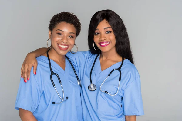 Two African American Nurses Working Shift Hospital — Stock Photo, Image