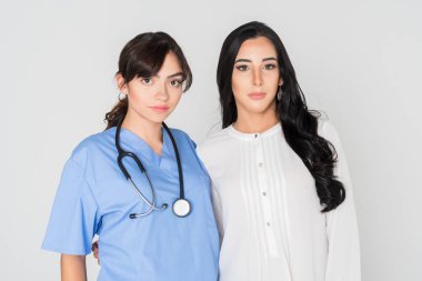 Vardiyası bir hastanede çalışan hemşire