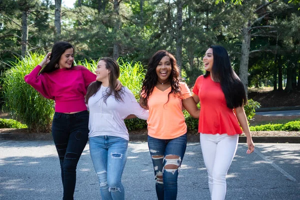 Group Four Teenage Female Friends Different Races — Stock Photo, Image