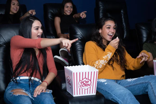 Group Female Friends Watching Movie Home Theater — Stock Photo, Image