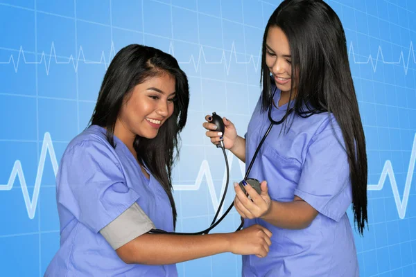 Groep Verpleegkunde Studenten Bezig Met Hun Onderwijs — Stockfoto