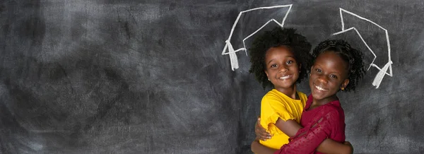 Groep Van Twee Jonge Afro Amerikaanse Meisjes Die Zussen Zijn — Stockfoto