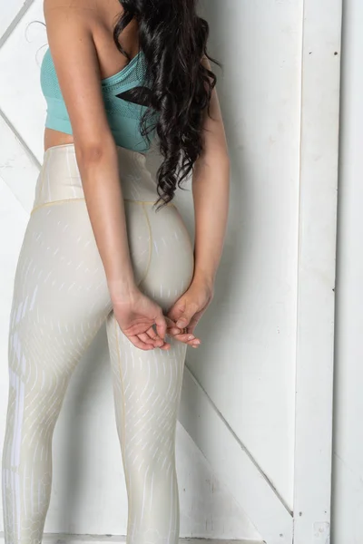 Teen Hispanic Girl Working Out Gym — Stock Photo, Image