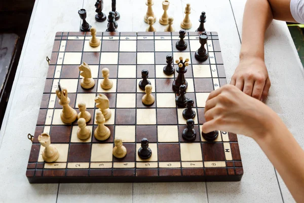 Boy Hand Makes Move Chessboard Chess Tournament Camp Training Concept — Stock Photo, Image