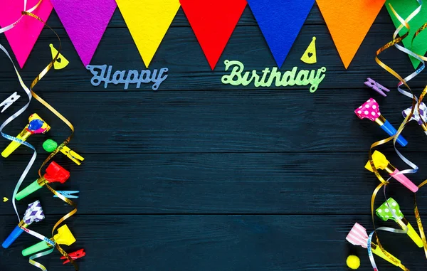 Buon Compleanno Decorazione Colorata Bandiere Candele Nastri Sullo Sfondo Legno — Foto Stock