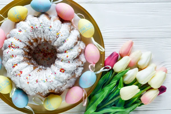 Gelukkige Pasen Gouden Tray Plaat Met Cake Met Hand Geschilderde — Stockfoto