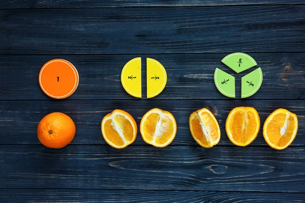 Olorful Math Fractions Oranges Sample Dark Wooden Background Table Interesting — Stock Photo, Image
