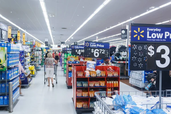 Miami Usa Aprile 2019 Righe Con Prodotti Walmart Walmart Inc — Foto Stock