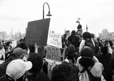 Hoboken, NJ / USA - 5 Haziran 2020: Hoboken, NJ Hoboken, NJ Hoboken, NJ / USA - 5 Haziran 2020: Hoboken, NJ Hoboken 'deki Siyahi Yaşamlar Barışçıl Protesto 