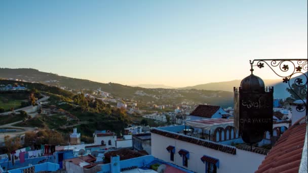 Ora del tramonto di Chefchaouen la città blu del Marocco — Video Stock