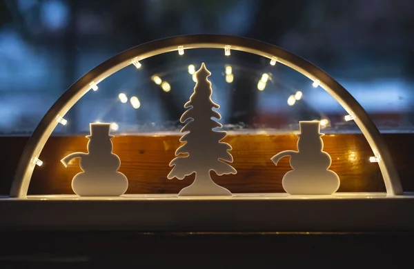 Kerstboom Sneeuwpop Venster — Stockfoto
