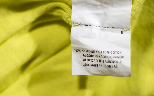 Etiqueta Para Composición Algodón Cerrar Etiqueta Blusa Verde — Foto de Stock