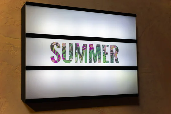 Summer Text Illuminated Background Back Light — Stock Photo, Image