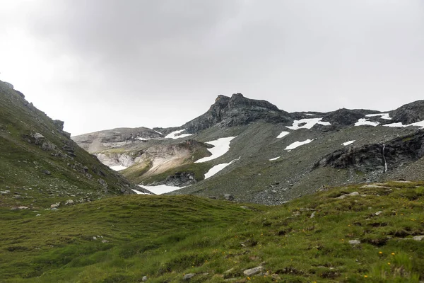 Vista Rochosa Montanha Uma Rota Alpinista Para Cume Rocha Grossglockner — Fotografia de Stock