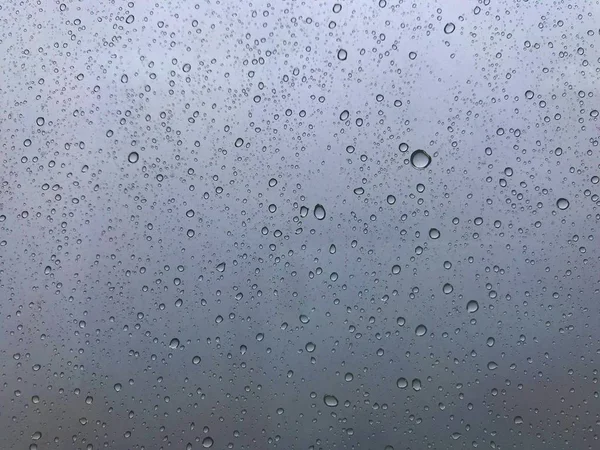 Βροχή Drop Στο Παράθυρο Υψηλά Κτίριο Κατά Τις Σφοδρές Βροχοπτώσεις — Φωτογραφία Αρχείου