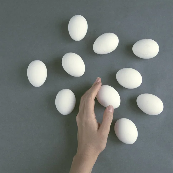 Mão Segurando Grupo Ovos — Fotografia de Stock