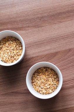 Granola bir kahvaltı için hazırlanır