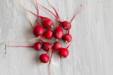 Çirkin gıda trendi. Turp kadın üreme sistemi için yararlıdır. Organik ev yapımı sebze