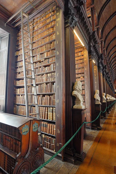 Old Library Trinity College Dublin Irlandia Księga Kells 2018 — Zdjęcie stockowe