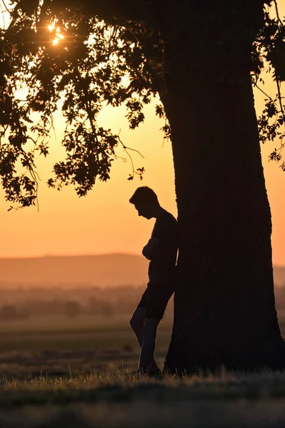 Gros Plan Portrait Jeune Homme Seul Coucher Soleil — Photo