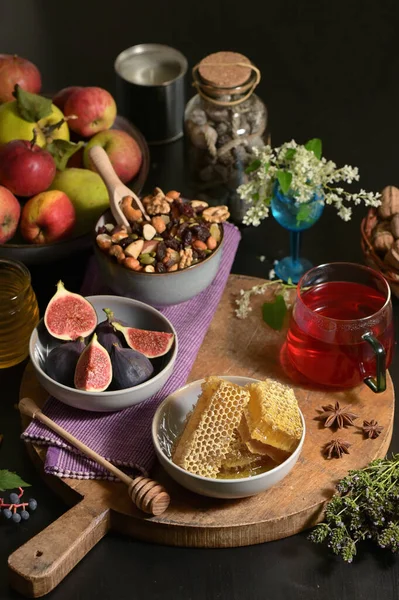 Honey Honeycomb Tea Dried Fruits Figs Autumn Table — Stock Photo, Image