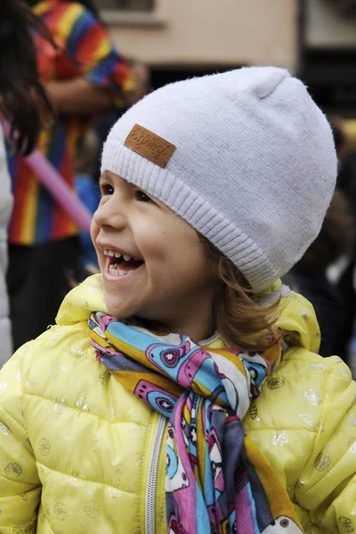 Cute Smiling Little Girl Portrait Winter Day Street Background Street — Stock Photo, Image