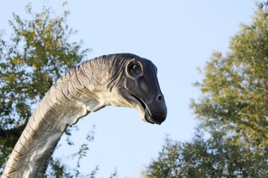 Brachiosaurus gerçekçi kopyası, Geç Jura döneminde Kuzey Amerika'da yaşamış sauropod dinozor bir cinstir,