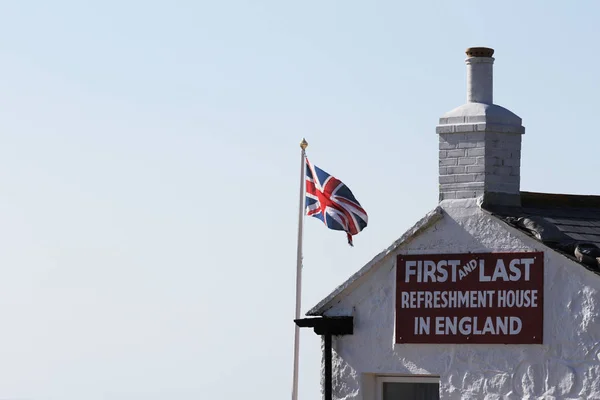 First Last Refreshment House England Located Land End English Flag — Stock Photo, Image