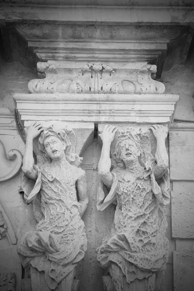 Caryatids Sütunları Lecce Talya Kutsal Haç Bazilikası — Stok fotoğraf