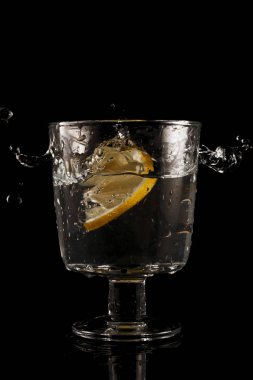 Splash limon kokteyl cam