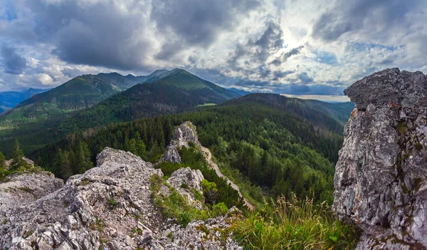 Το τοπίο της Ευρωπαϊκής Όρη, Τάτρα, Σλοβακία, Κεντρική Ευρώπη, κόσμος ομορφιάς, τοπίο ταπετσαρία — Φωτογραφία Αρχείου