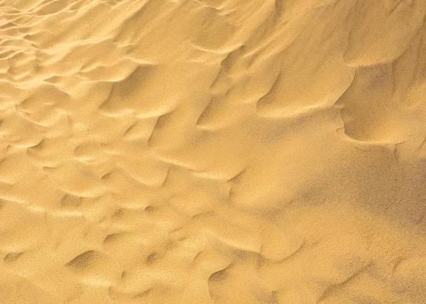 Immagine di sfondo di sabbia del deserto tra le dune — Foto Stock