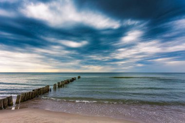 Baltık denizi üzerinde Asperitas bulutları, Litvanya