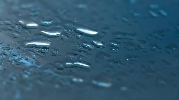 Gotas de agua en el vidrio, concepto de lluvia — Foto de Stock